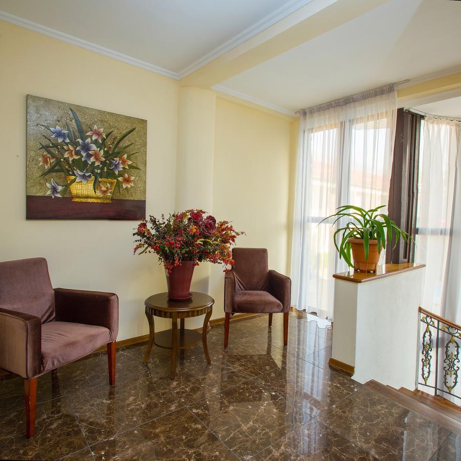 Stary Melnik Hotel Almaty Exterior foto